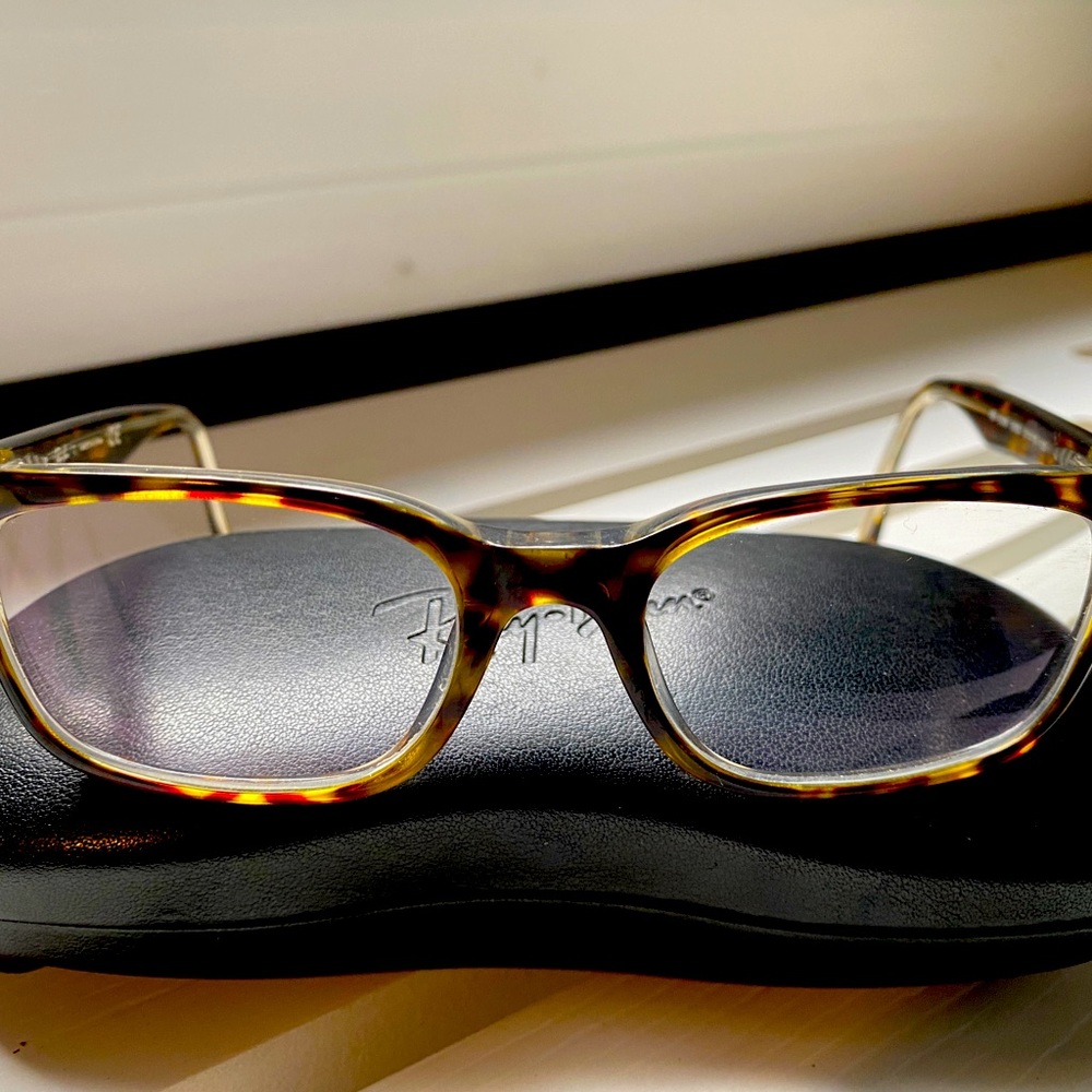 Rayban tortoise glasses